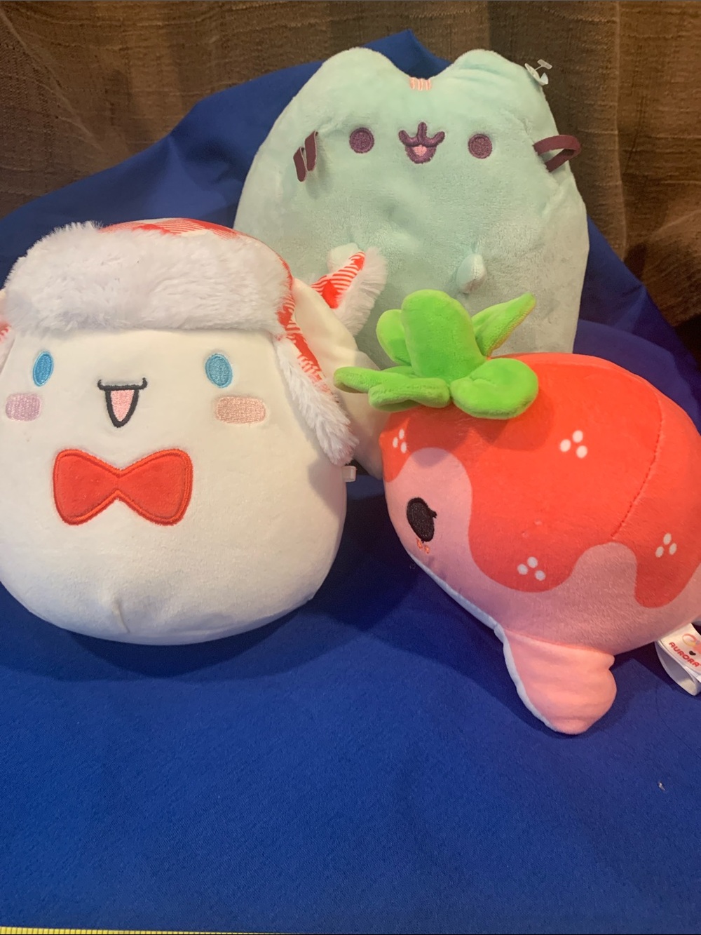 3 Cute stuffed animals
